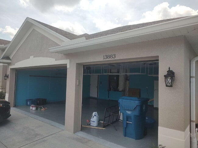 Building Photo - "Spacious 4-Bedroom with 3 Full Baths - 2,...