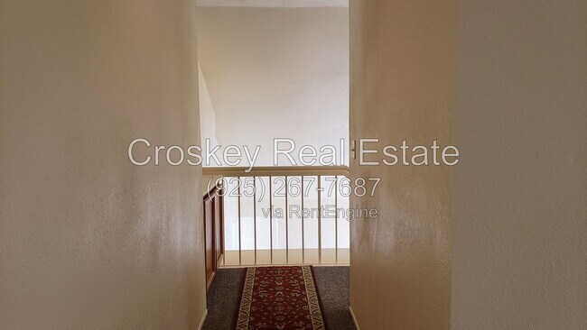 Building Photo - 4717 Knollpark Cir