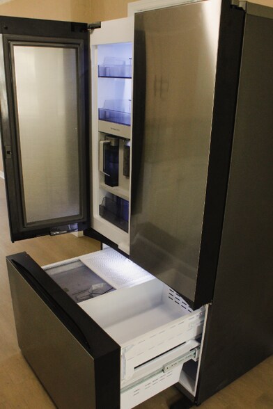 Building Photo - 720 East Harbor Dr S