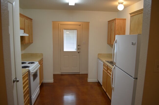 Building Photo - 318 Elbert Ln