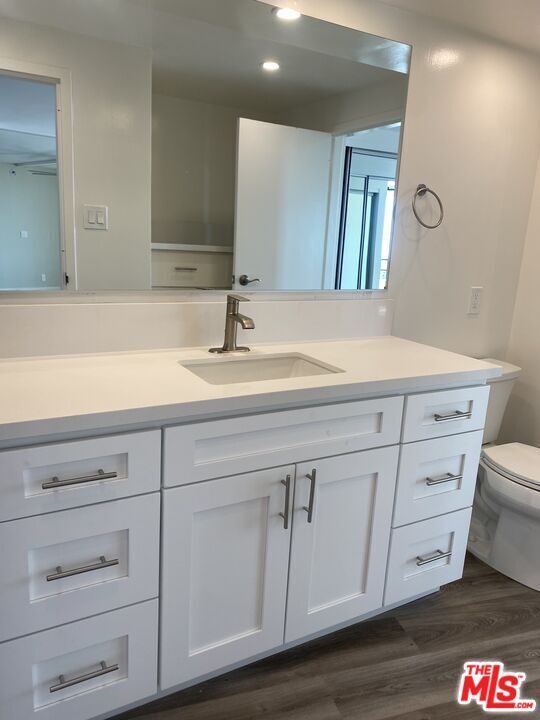 Building Photo - 4314 Marina City Dr