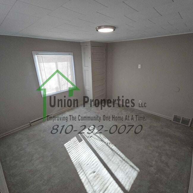 Building Photo - 2612 16th Ave