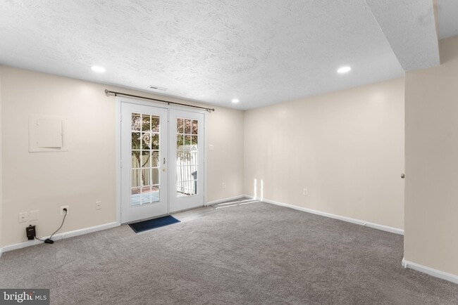 Building Photo - 1644 Fieldthorn Dr