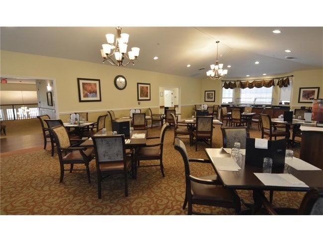 Building Photo - 355 W Westchester Pkwy