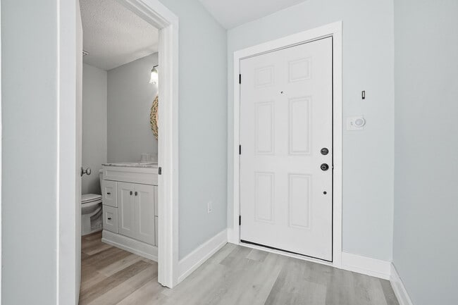 Building Photo - 7 Marina Cove Dr