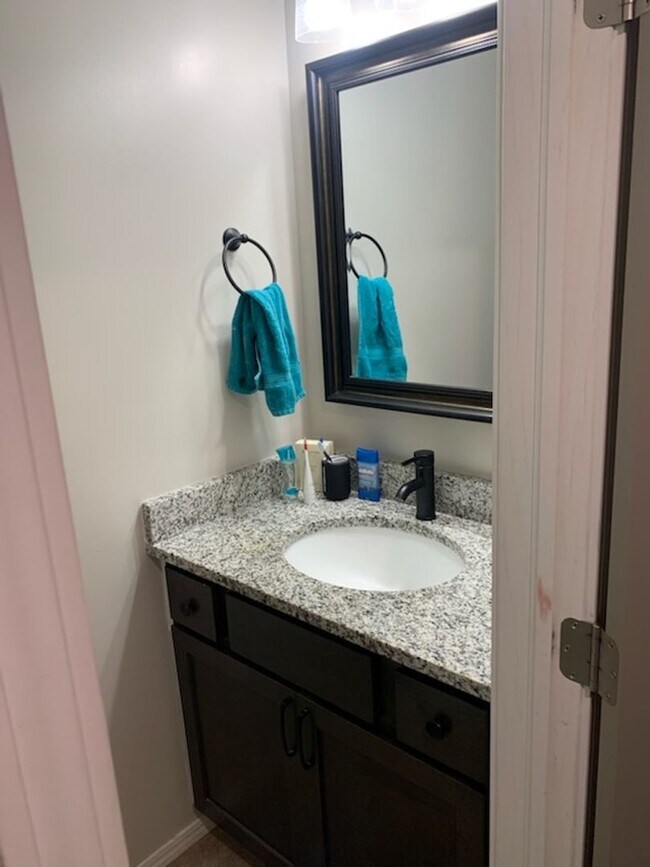 Building Photo - 2816 W 25th St N