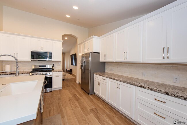 Building Photo - 3484 W 14th St