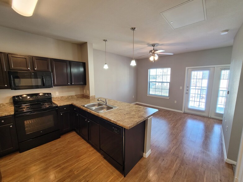 Studio/Efficient - The Ranch at Cibolo