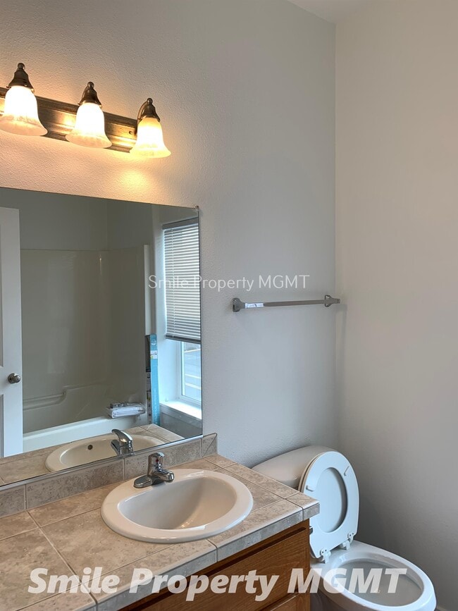 Building Photo - 11217 SE Causey Cir