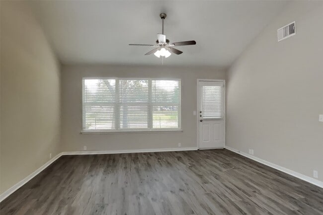 Building Photo - 10406 E Summit Canyon Dr