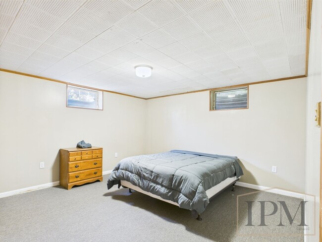 Building Photo - 307 N Fayette St