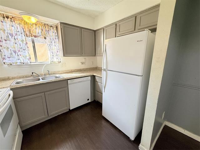 Building Photo - 2641 Santa Barbara Dr