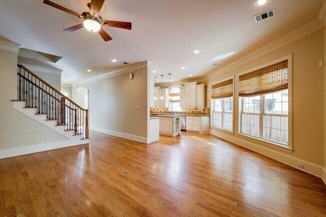 Building Photo - 4324 Ione St