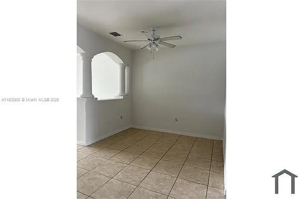 Building Photo - 2704 SE 15th Pl