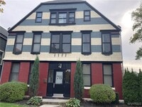 Building Photo - 76 Tracy St