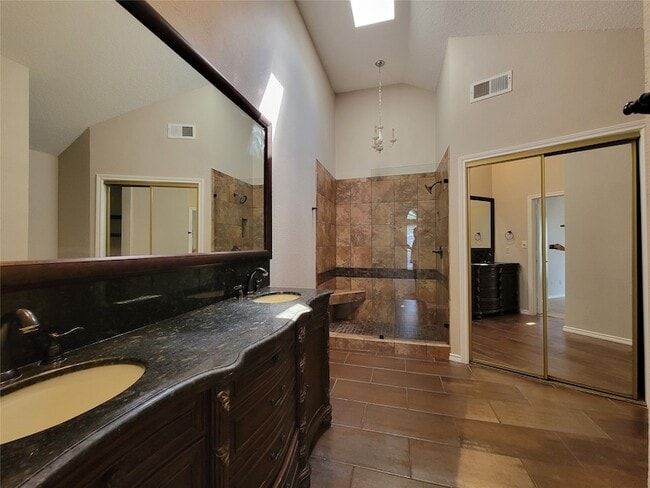 Building Photo - 2104 Birch Bend