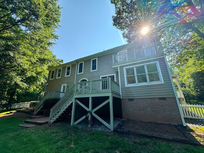 Building Photo - Cozy Oasis in Wake Forest!