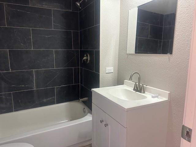 Building Photo - 532 W Hughes St