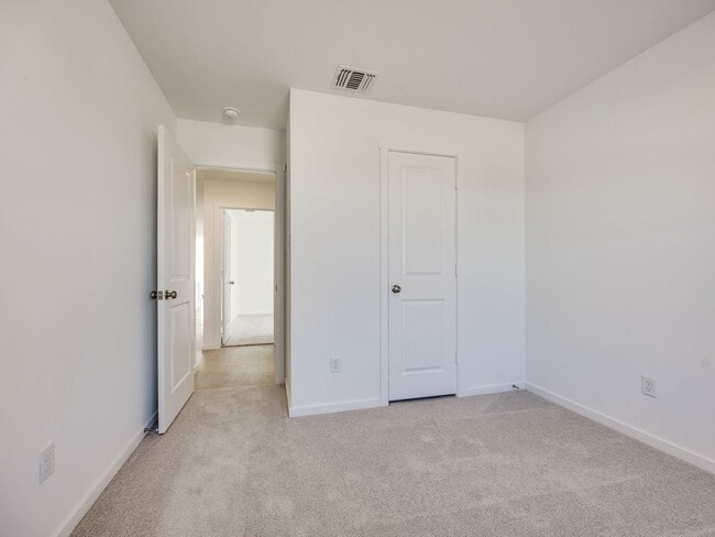 Building Photo - Brand New Home + Mustang Schools + 4 bedrooms + 2 car garage + All Appliances