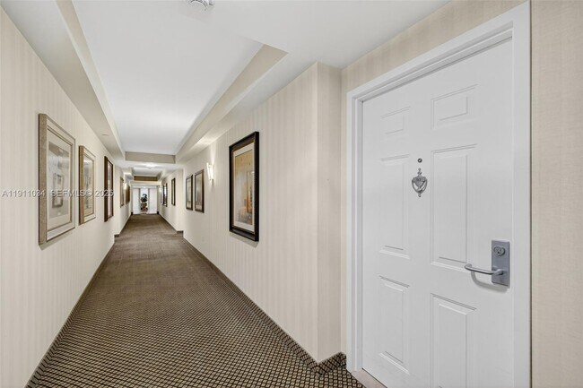 Building Photo - 19501 W Country Club Dr