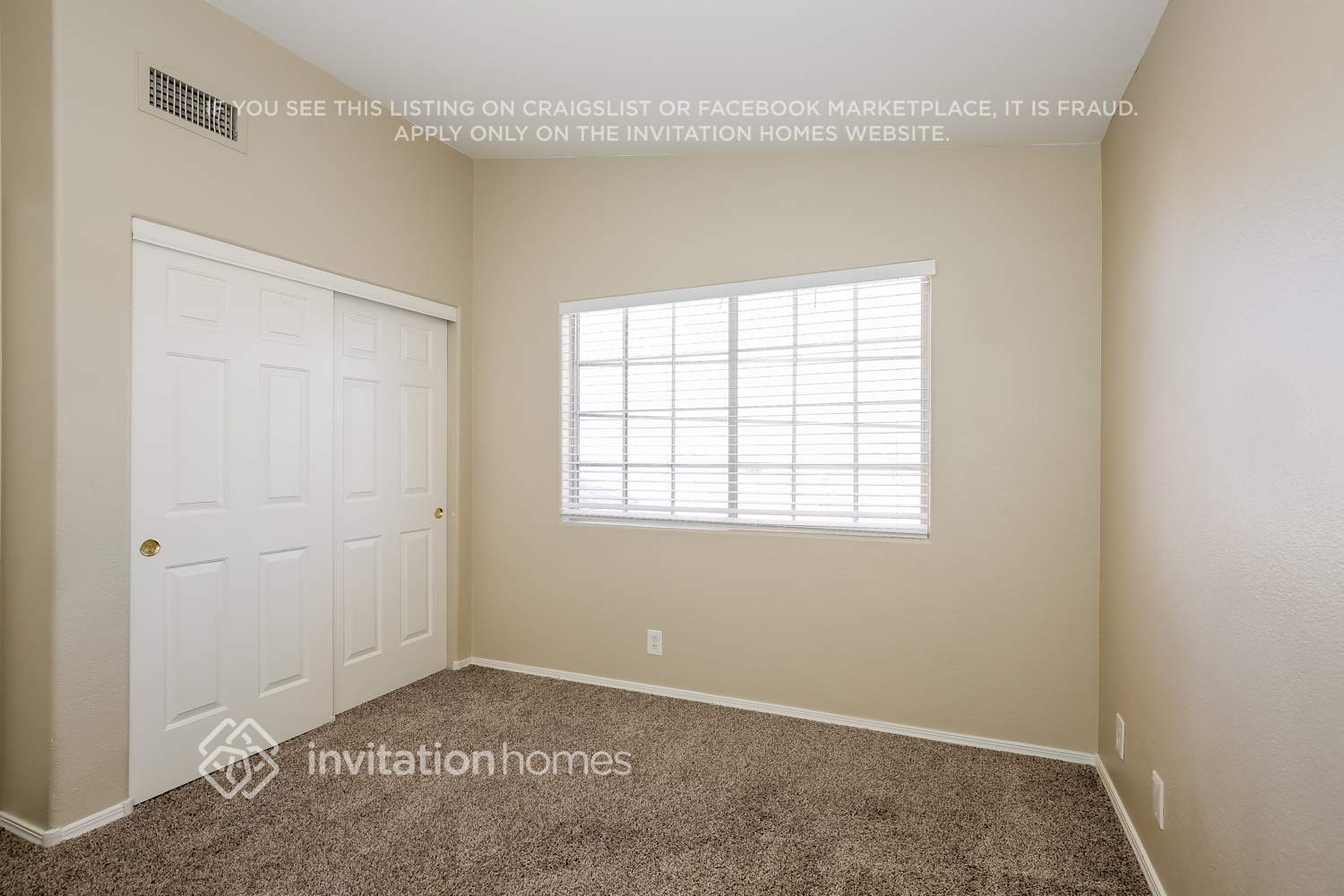 Building Photo - 1013 Companion Way