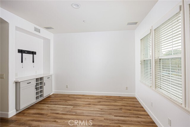 Building Photo - 6254 Seabourne Dr