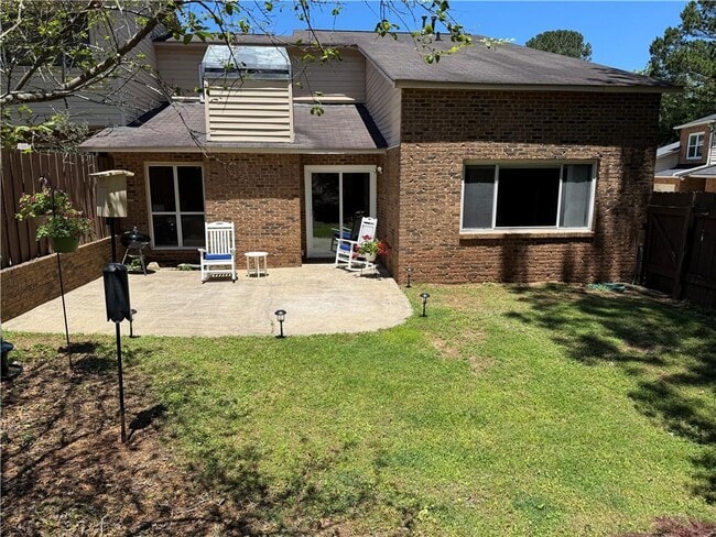 Building Photo - 4148 Fawn Ct NE