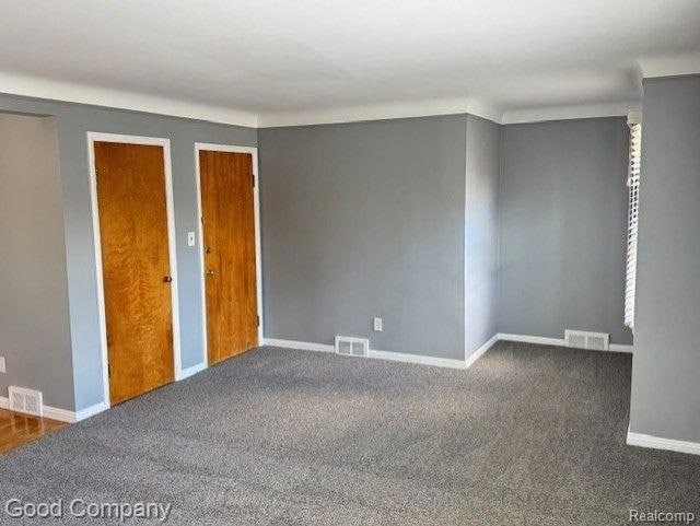 Building Photo - 1002 E Lincoln Ave