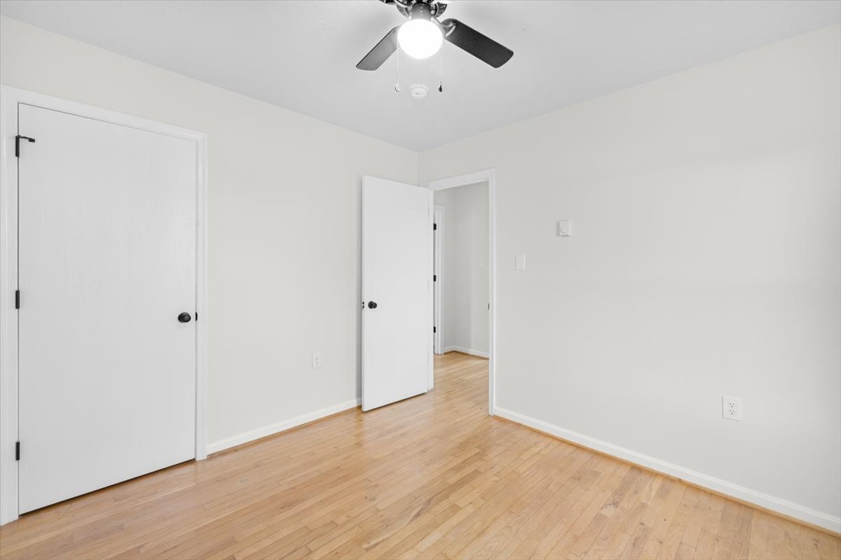 Building Photo - 513 Buckingham Dr