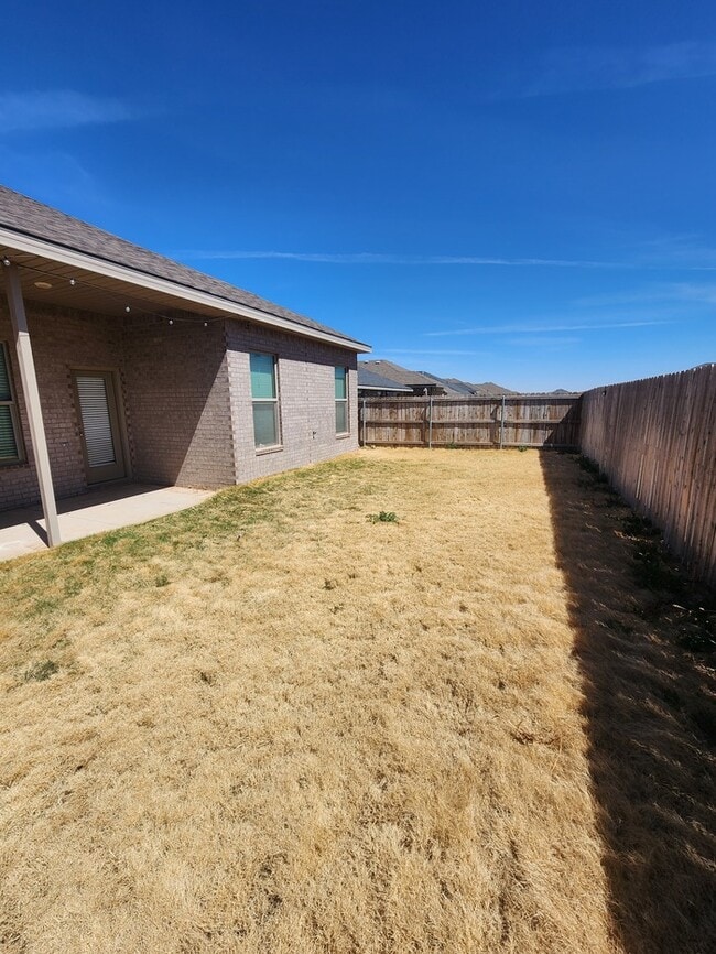 Building Photo - In Lone Star Trails! 3 bed 2 bath, 2 car garage