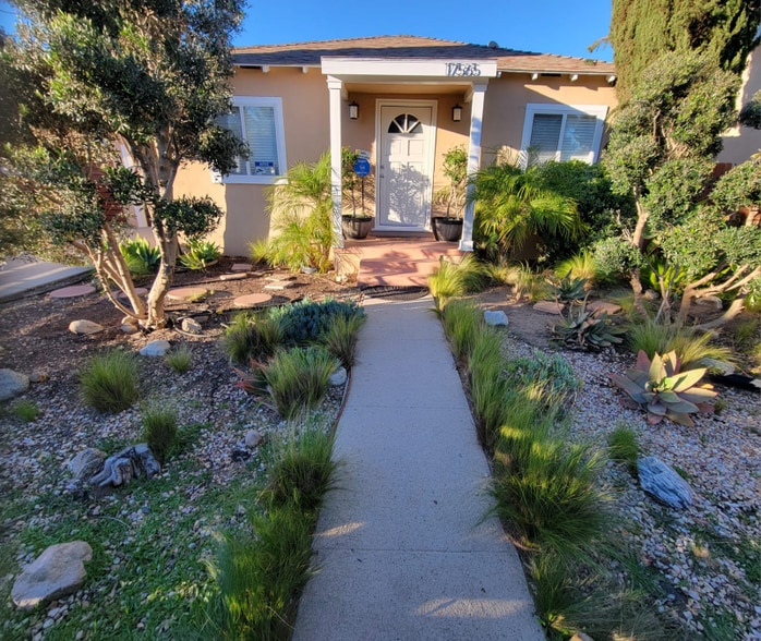 Building Photo - 17565 Bullock St