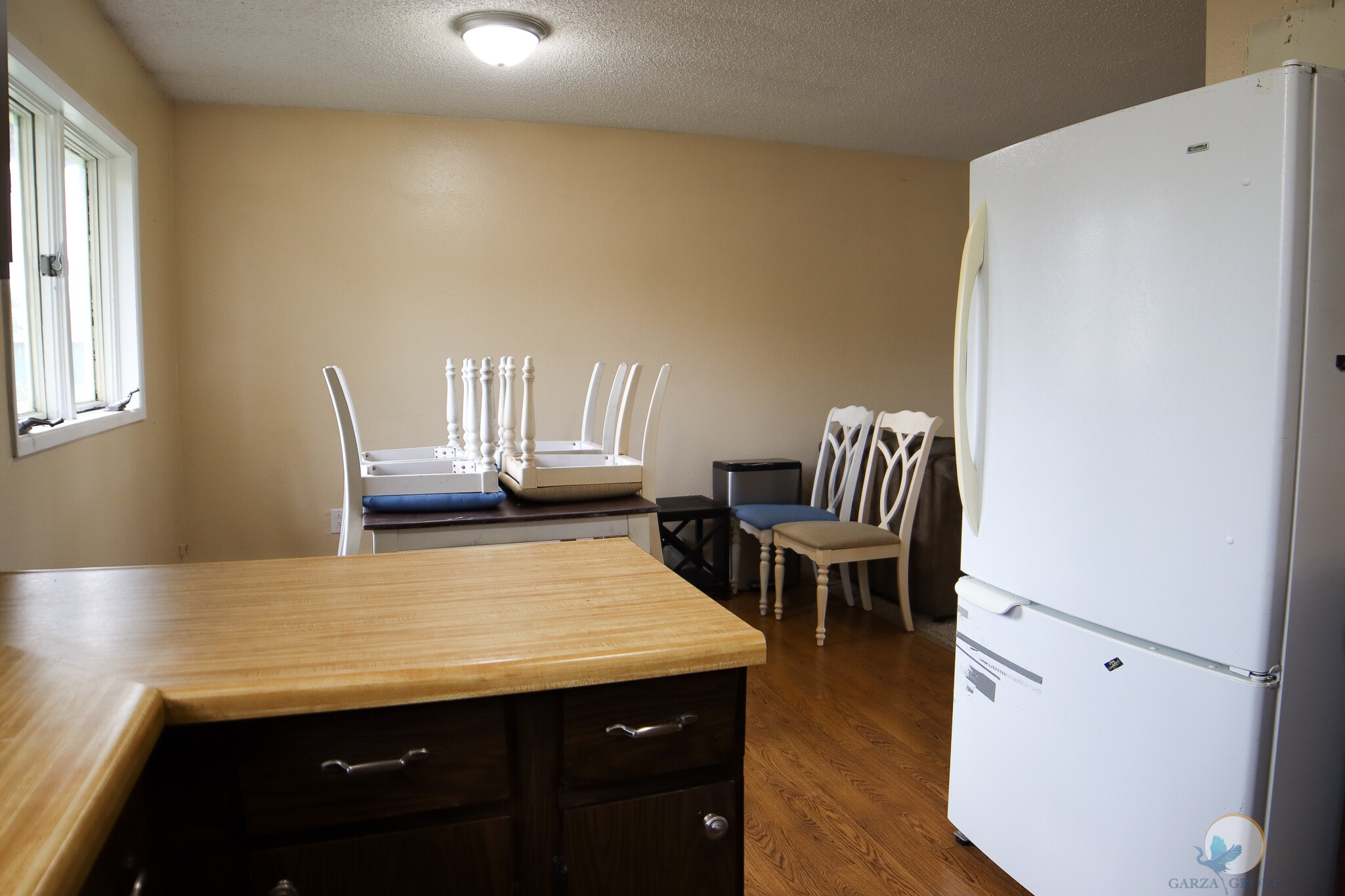 Upstairs Living / Kitchen / Dining - 1762 Cottonwood St