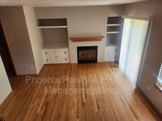 Building Photo - 1306 Lambert Cir