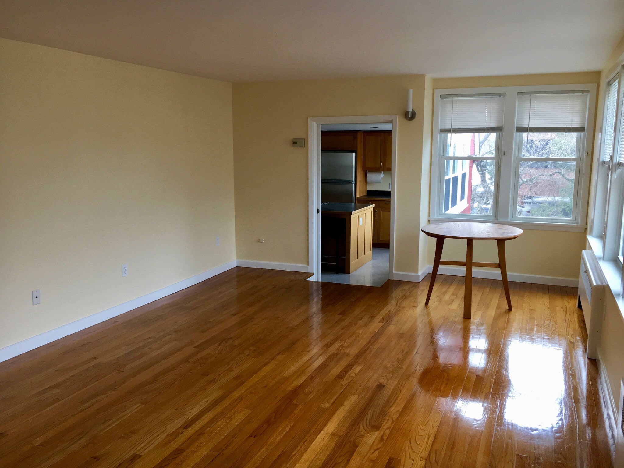 Sun filled great room - 26 Grove St