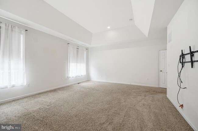 Building Photo - 24267 Purple Finch Dr