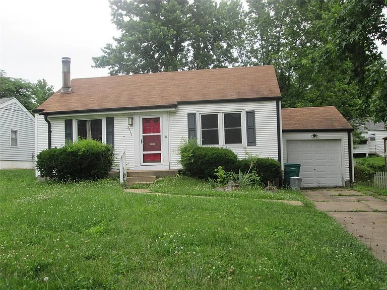 Building Photo - 6949 Pasadena Blvd