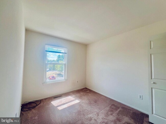 Building Photo - 6094 Majors Ln