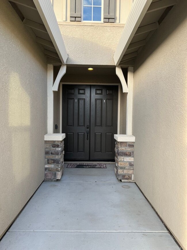 Building Photo - Charming 3 bedroom 2 bathroom with an office, located in Quail Run