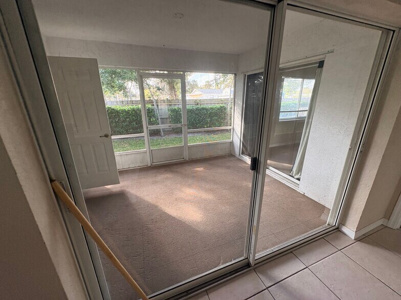 Building Photo - 533 Wayne Ave