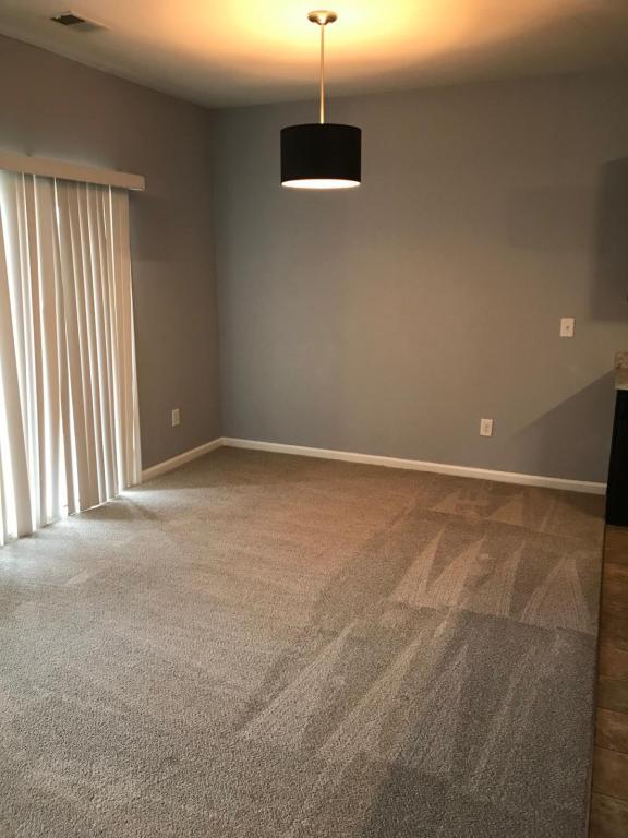 Building Photo - 820 Hayes Point Cir