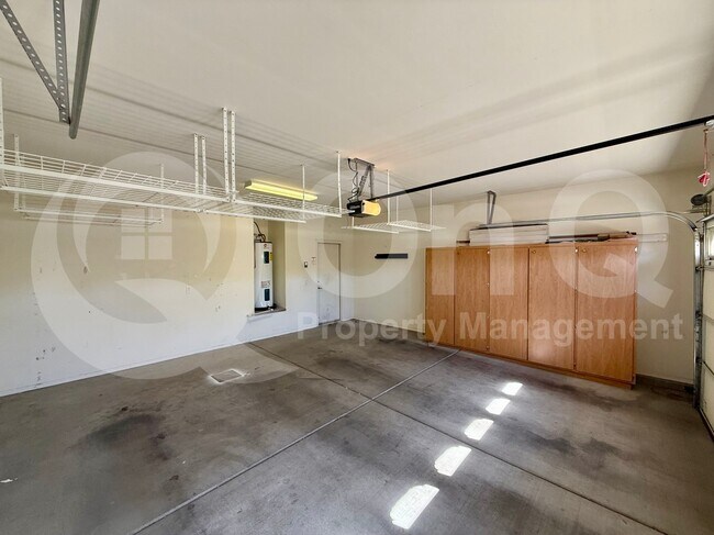 Building Photo - 3259 S Lakeside Ridge Loop