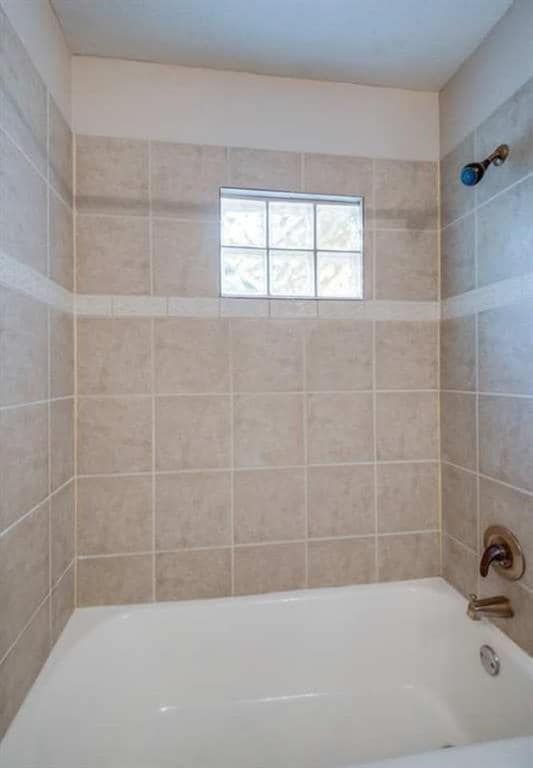 Building Photo - 2802 S 4th St