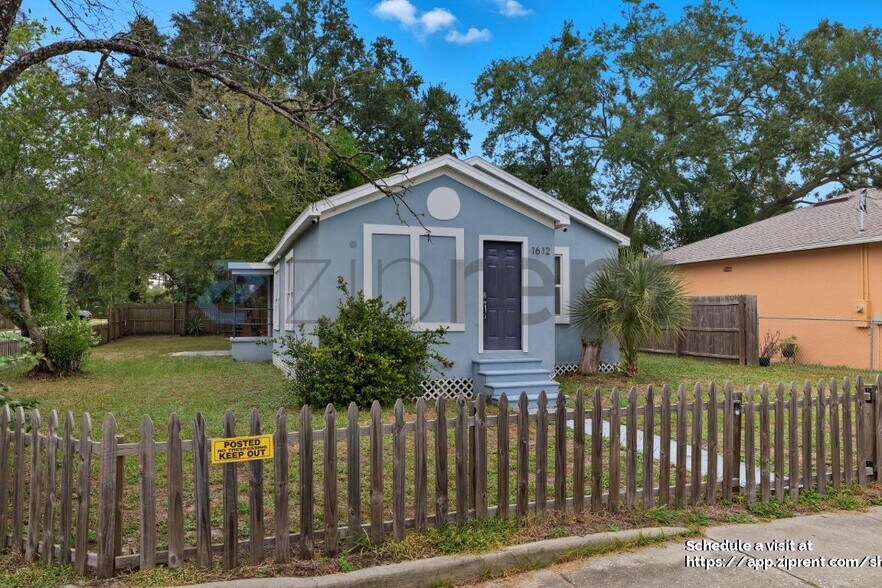 Building Photo - 1612 E Sitka St