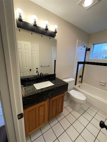 Building Photo - 2149 Willowood Dr
