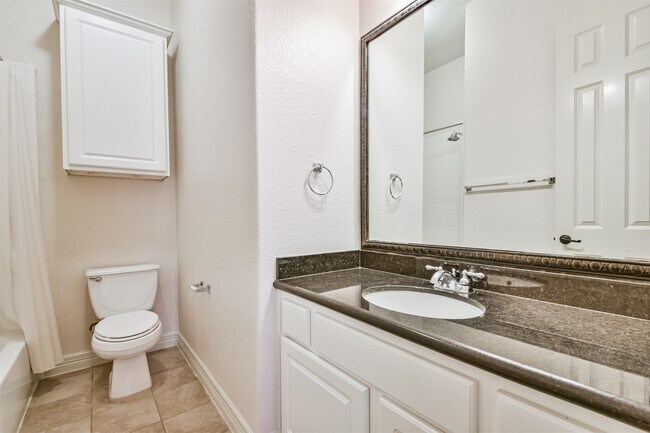 Building Photo - 2 Sagestone