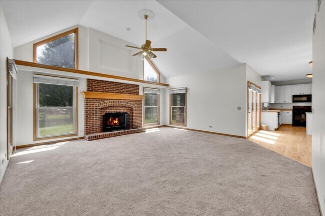 Building Photo - 24963 Heritage Oaks Dr