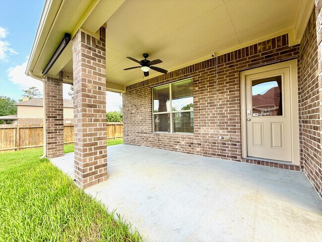 Building Photo - 8139 Edenwood Dr