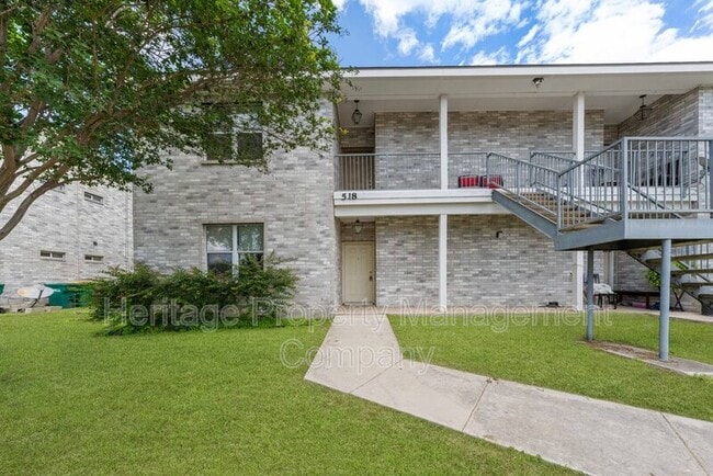 Building Photo - 518 Dukeway Dr
