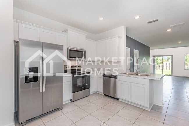 Building Photo - 9093 Gifford Dr