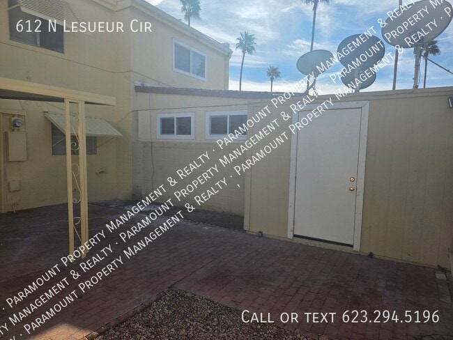 Building Photo - 612 N Lesueur Cir